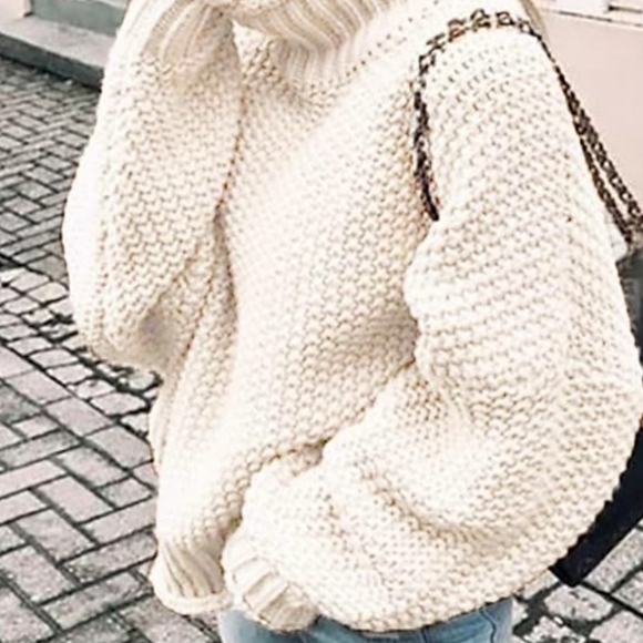 Oversized Chunky Cozy Pullover Sweater - Picture 12 of 12